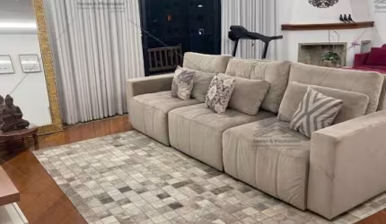 Apartamento Mooca 200 mts,   alto padrão 3 suítes, closet, sala 3 ambientes com sacada, lareira,3 vagas de garagem, deposito, quadra de tênis ,ár