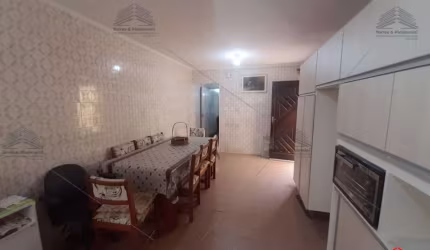 Sobrado à venda no Jardim Aricanduva, 150m², 3 dormitórios, 1 suíte, 2 vagas, próximo ao shopping aricanduva, terreno 5x25