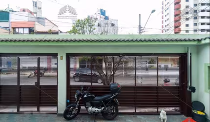 Excelente Sobrado à venda a 500 metros do Metrô Praça da Àrvore, 4 Quartos com 1 Suíte, 7 Vagas de Garagem.Terreno 10x 30m   -  Area Construida 400m