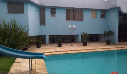 Imperdível Casa de Luxo com 5 Quartos e 3 Suítes no Itaim Paulista, São Paulo-SP!