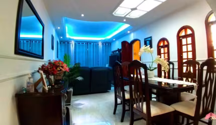 Casa à venda em São Paulo-SP, Vila Formosa: 3 quartos, 1 suíte, 2 salas, 4 banheiros, 2 vagas, 240m². Venha conferir!