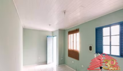 CASA TERREA EM TERRENO DE 7,44  X 21,43 RESIDENCIAL OU COMERCIAL, no coração do Tatuapé 500 metros Shopping e estação Metro Tatuape.