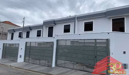 Sobrado a venda na Vila Alpina com 2 suítes quintal com churrasqueira e 02 vagas
