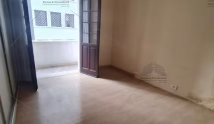 apartamento república, 140 m úteis, 2 quartos, sendo 1 suíte, sala ampliada, varanda, reformado geral