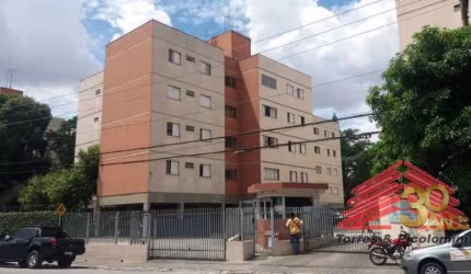 Apartamento recém reformado (elétrica e hidráulica) com 3 quartos, 2 banheiros, 78 m2 . Av Estados, Divisa com São Caetanos Sul, Santo André, Hospital