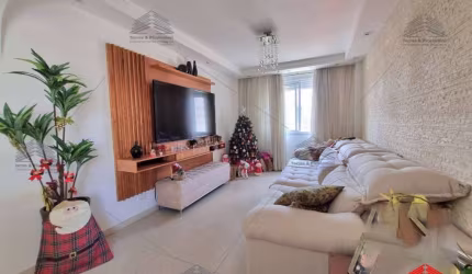 Apartamento a venda na Mooca, 2 dormitórios, 2 banheiros, 1 vaga, sala ampliada, reformado, móveis planejados, luz natural, av paes de barros