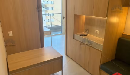 Sala comercial de 31m², a venda em Pinheiros, com 1 sala, 1 banheiro, recepção, ponto de internet, copa equipada com bancada, pia com água já filtrada