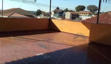 Casa à venda, 332 m², Pirituba, assobradada com 02 salões comerciais e 03 casas com entrada independente,02 quartos, sala, cozinha,banheiro cada casa.