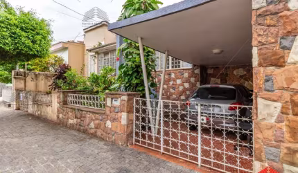 Para Construtores e Investidores,Terreno 400 m2   no Alto da Mooca, Rua Araribóia, Zoneamento ZM, a 100 metros da Avenida Paes de Barros.