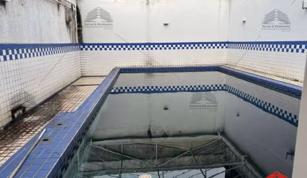Prédio a venda na Mooca ideal para clinicas, academia, escritórios, com 505 m2, 3 salas, no térreo uma área livre, com 02 vestiários, piscina aquecida