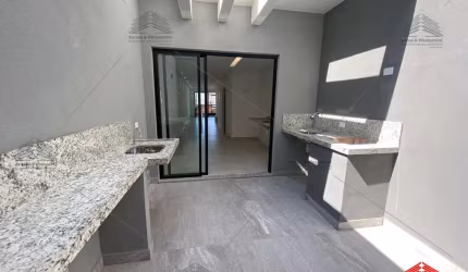 Sobrado de 135 m² a venda no São Lucas, com 3 dormitórios, 1 suíte, 3 banheiros, lavabo, cozinha, sala de estar e jantar, varanda, lavanderia