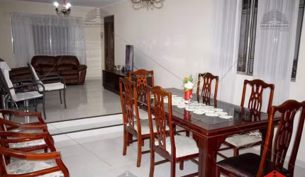 Sobrado de 176 m² a venda no Ipiranga, com 3 dormitórios sendo 1 suite com closet, 4 banheiros,  2 salas amplas, lavabo, cozinha, 3 vagas de garagem