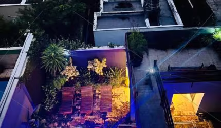Casa a venda no Morumbi, 5 dormitórios, 2 suites, closet, 4 vagas, salão de festas, piscina aquecida, academia, churrasqueira, varanda, escritório