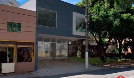 Prédio Comercial de Alto Padrão à Venda, Bairro  Mooca: 2 Banheiros, 2 Vagas, 281,32 m². Ótima localização