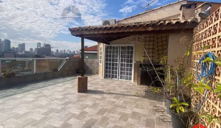 Casa sobrado a venda perto do Shop Anália Franco, 316m² ac, 4 quartos (2 suítes), churrasqueira, garagem 3 veículos, lavabo, quintal