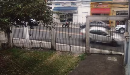 Casa comercial a venda no centro do Parque São Lucas, com 282m2, 2 quartos, 1 suite, 4 salas, 5 banheiros, 6 vagas