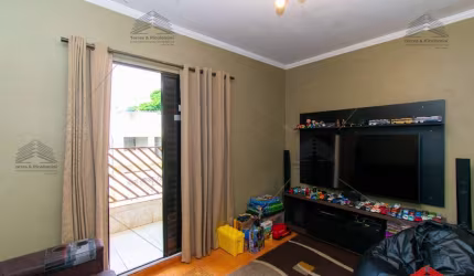 Sobrado de 150 m² a venda na Vila ema, com 4 dormitórios sendo 1 suíte,  2 banheiros, lavanderia, área de serviço, quintal, 2 vagas de garagem
