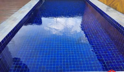 Apartamento a venda em Ubatuba, 03 dormitórios, 02 vagas com depósito, lazer completo no centro a 900 m da praia