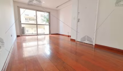 Apartamento à venda em Cerqueira César, São Paulo-SP: 2 quartos, 1 suíte, 2 salas, 2 banheiros, 1 vaga, 85m². Apenas a 600 metros da Avenida Paulista.