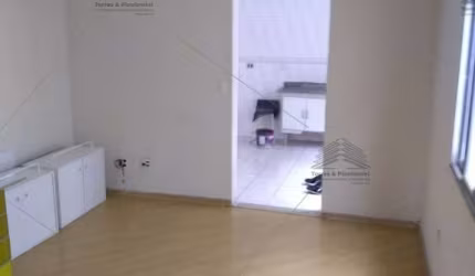 Conjunto com 2 casas de 144 m² a venda na Vila Carrão, com 3 dormitórios, 2 banheiros, lavanderia, área de serviço, cozinha, sala, quintal, 1 vaga