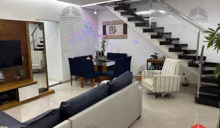 Sobrado de 135 m² a venda na Vila Carrão, 3 dormitórios sendo 1 suíte, 3 banheiros, lavanderia, área de serviço, moveis planejados, 2 vagas de garagem