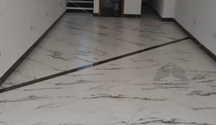 Sobrado de 165m² a venda na Saúde, 3 dormitórios, 1 suíte master, 4 banheiros, copa, cozinha, lavanderia, sala para 3 ambientes, churrasqueira, 2 vaga
