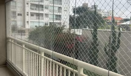 Lindo Apartamento na Mooca com 76m2, compre já Alugado! ótimo para investimento! Uma bela varanda, 3 dormitórios sendo 1 suíte, 2 vagas de garagem.