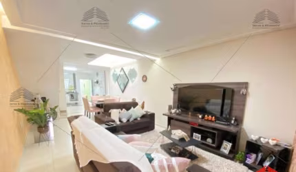 Sobrado a venda de 134 m² na Vila Carrão, 3 dormitórios, 1 suíte, 3 banheiros, lavanderia, área de serviço, lavabo, cozinha planejada, 2 vagas