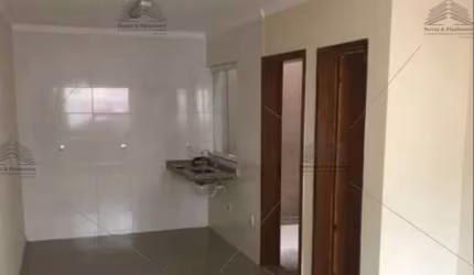 Sobrado em condomínio na Vila Formosa, com 3 quartos, 1 suíte, sala 2 ambientes, 3 banheiros, lavabo, 1 vaga de garagem