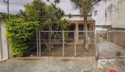 Casa térrea a venda de 270 m² na Vila Formosa, 2 dormitórios, 1 banheiros, sala, cozinha, lavanderia, área de serviço, quintal, 5 vagas