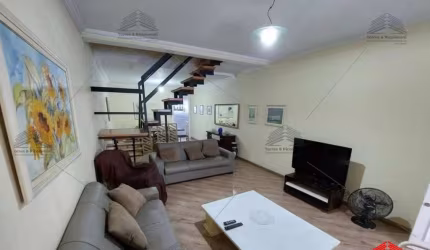 Sobrado a venda de 150 m² na Vila Mariana, 3 dormitórios, 2 banheiros, lavabo, cozinha planejada, sala para 2 ambientes, 1 vaga de garagem coberta