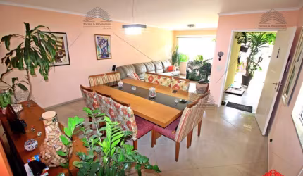Sobrado a venda de 154m² no Ipiranga, 3 suítes, 3 banheiros, 4 banheiros, varanda, lavanderia, área de serviço, cozinha planejada, 2 vagas, quintal