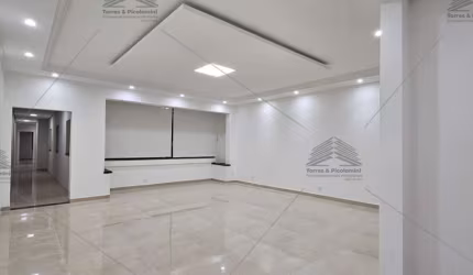 Apartamento à venda NO Centro com 240 Metros, 3 quartos, sala ampla, Sacada, cozinha planejada, Próximo ao Metrô.