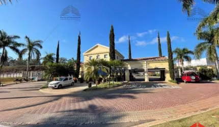 Venda de Casa de Luxo em Condomínio no Vale das Águas, Bragança Paulista-SP: 4 Quartos, 3 Suítes, 3 Salas, 6 Banheiros e 4 Vagas.