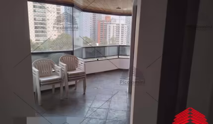 Apartamento 172m2 no Brooklin com Varanda Gourmet, 3 dormitórios sendo 1 suíte, 2 vagas cobertas, sala 2 ambientes, armários, condomínio completo