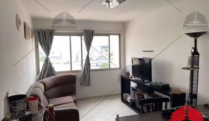 Apartamento 70m2 a poucos metros da estação Vila Prudente, 2 dormitórios, vaga de garagem, sala 2 ambientes, condomínio completo
