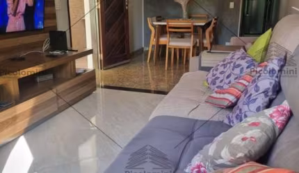 Sobrado a venda de 150 m² na Mooca, 3 dormitórios, 3 banheiros, lavanderia, churrasqueira, 2 vagas de garagem