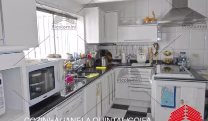Sobrado a venda de 260 m² na 4 dormitórios, 3 suítes, 4 banheiros, lavanderia, lavabo, cozinha planejada, quintal, salão de festas, 4 vagas de garagem
