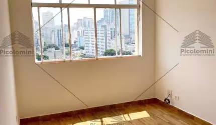 liberdade, apartamento 41 m, totalmente reformado, 1 Dormitório, sala 2 ambientes, cozinha, lavanderia, banheiro,