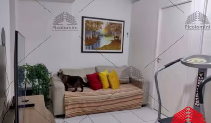 Apartamento a venda de 37 m² na Liberdade, 2 dormitórios, 1 banheiro, lavanderia, área de serviço, sala, cozinha