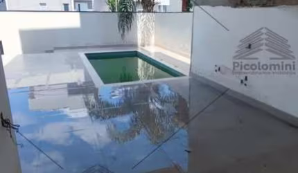 Sobrado Condomínio Fechado Cotia-SP, 297 metros, 3 quartos, 1 suíte, sala ampla, 4 banheiros, 9 vagas de garagem, Piscina privativa, espaço gourmet