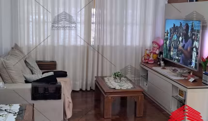 Sobrado a venda de 179 m², 2 dormitórios, 1 suíte, 2 banheiros, lavanderia, área de serviço, moveis planejados, 2 vagas de garagem, quintal
