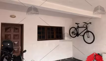 Sobrado a Venda no Tatuapé, Rua Engenheiro Reynaldo Cajado, 120 m2, 3 dormitórios com 1 suíte, a 400 metros do Metrô Tatuapé.