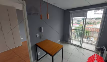 Apartamento a venda na Vila Ema de 32 m², 1 dormitório, 1 banheiro, lavanderia, área de serviço, varanda, mobiliado, cozinha planejada