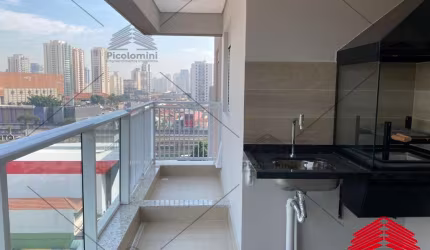 Apartamento a venda ao lado do Shopping e Metro Tatuapé, com varanda gourmet, 2 dormitórios com 1 suite, 1 vaga. Andar alto.