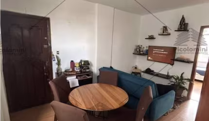 Apartamento Centro de São Paulo Reformado com 50 metros, 2 quartos, sala 2 ambientes, 1 banheiro, Portaria 24 horas.