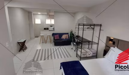 Apartamento Studio a venda na Mooca, 40m2, arejado, iluminado, cooktop, armários de cozinha, próximo a estação Pedro II.