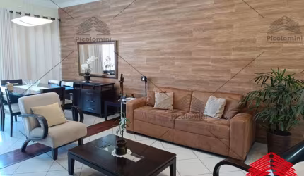 Casa à venda em São Paulo-SP, na Vila Zelina: 3 quartos, sendo 1 suíte, 4 banheiros, 3 vagas de garagem, 180 m².