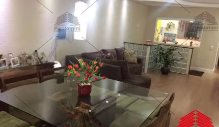 Imperdível casas à venda em São Caetano do Sul-SP, bairro Santa Paula: 3 quartos, 2 suítes, 2 salas, 4 banheiros, 15 vagas, 340m²!