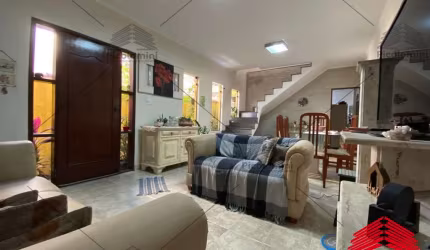 Sobrado amplo na Mooca com 207m2, terreno 5mx27m, 3 suítes, Closet, 3 vagas de garagem, Espaço Gourmet com churrasqueira